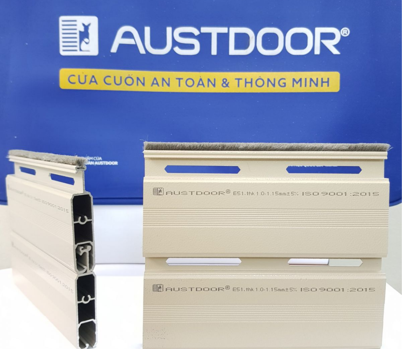 Cửa Cuốn Austdoor E51 Chính Hãng